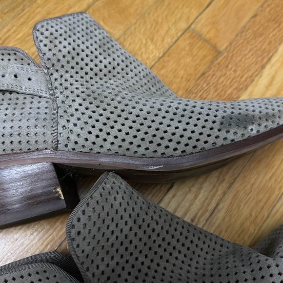 Khaki suede leather booties with cut out - Picture 6 of 7